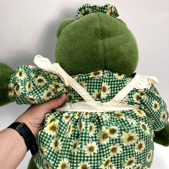 JC Penny 24-Inch Stuffed Animal Frog Sunflower Dress and Apron Ensemble Green - Picture 5 of 8